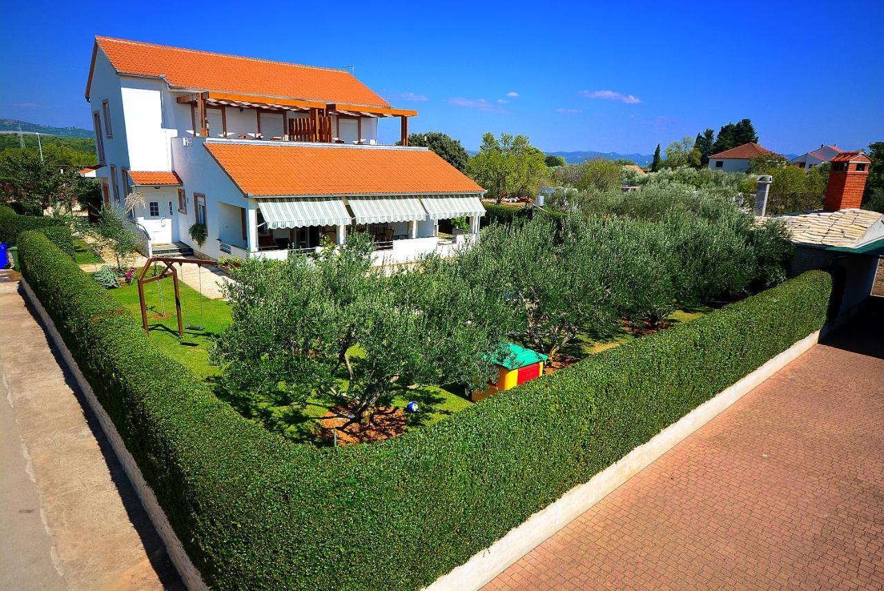 Apartments Belegrata Биоград на Мору Екстериор снимка