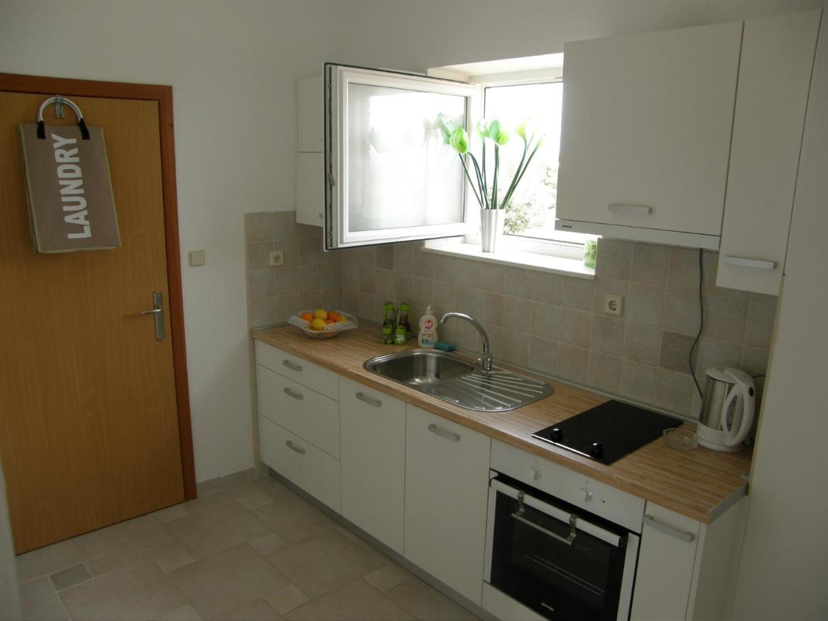 Apartments Belegrata Биоград на Мору Екстериор снимка