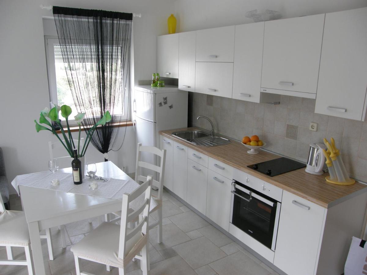 Apartments Belegrata Биоград на Мору Екстериор снимка